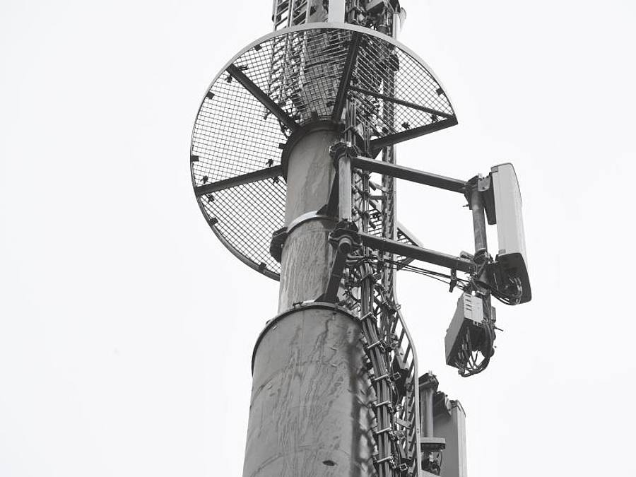 Das größte industrielle Forschungsnetz für die fünfte Mobilfunkgeneration 5G in Europa hat auf dem Campus in Aachen den Live-Betrieb gestartet. Foto: Stefan Sauer/dpa-Zentralbild/dpa