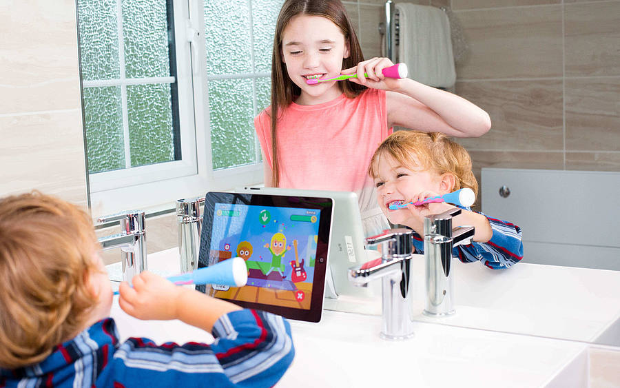 Zähneputzen mit Playbrush