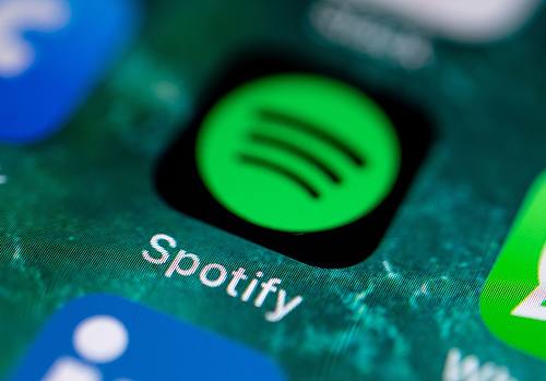 Der Musikdienst Spotify sieht sich bei seinen Wachstumsplänen auf einem guten Kurs.