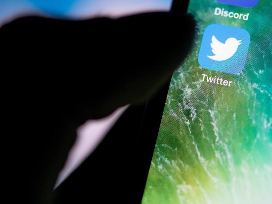 Zahlreiche Apps für iPhone und iPad, die eine Twitter-Kommunikation eingebaut haben, enthalten gravierende Sicherheitslücken. Foto: Fabian Sommer/dpa