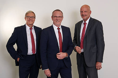 Jens-Peter Conring (Mitte) an der Seite von Karsten Agten (Links) und Manfred Hauflmann.