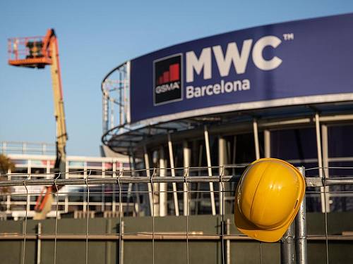 Zum Sicherheitskonzept der GSMA für die Messe in Barcelona gehören Schnelltest-Stationen, zusätzliche Ein- und Ausgänge in den Messehallen, verbesserte Lüftungsanlagen und eine Maskenpflicht. Foto: David Zorrakino/Europa Press/dpa