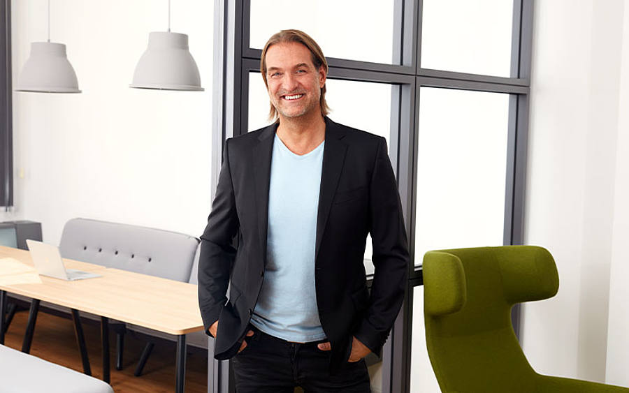 Uwe Bergmann, Cosmo Consult