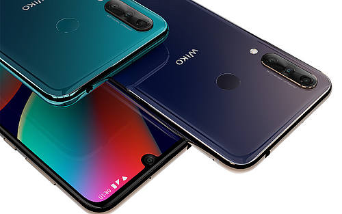 Smartphone mit Triple-Kamera und KI