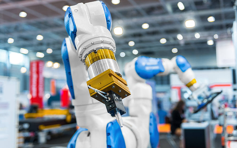 Maschinenroboter im Werk