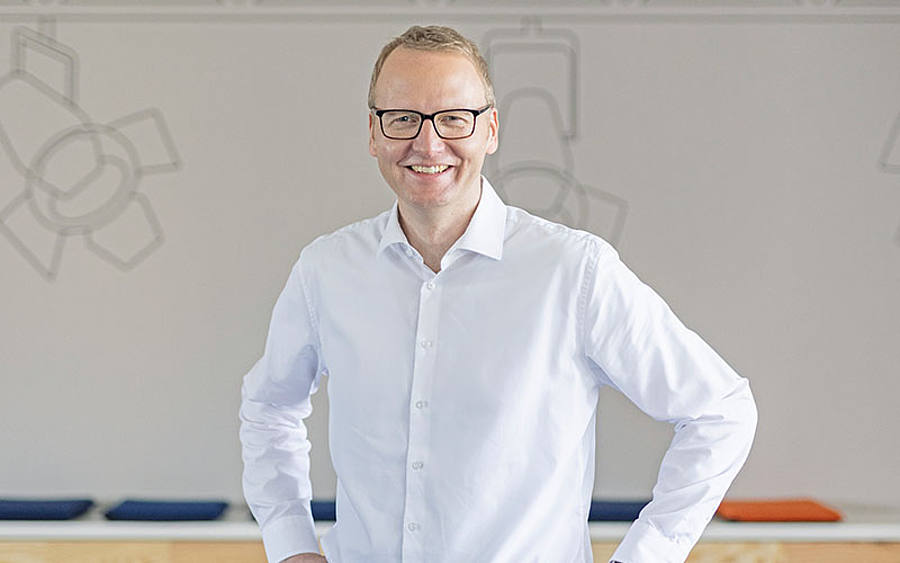 Henrik Ewers von VR Payment
