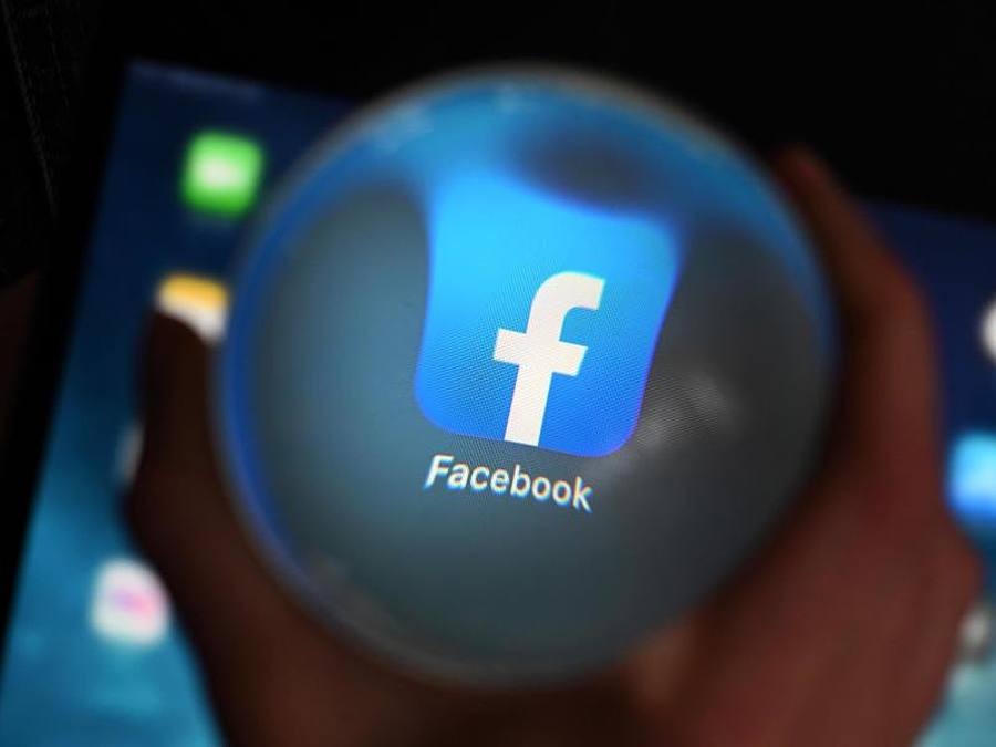 Facebook hat in seinen Nutzungsbedingungen festgeschrieben, dass jeder Nutzer in seinem Profil seinen echten Namen verwenden muss. Foto: Uli Deck/dpa