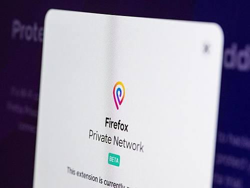 Alle modernen Browser wie der Firefox mit seinem Private Network bieten inzwischen Möglichkeiten, im Netz anonymer zu bleiben. Foto: Franziska Gabbert/dpa-tmn/dpa
