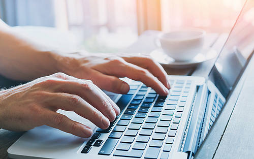 Die Entscheidung über den Einsatz des Werbeblockers soll beim Nutzer der Internetseiten und nicht bei dem beklagten Unternehmen liegen. ((Bildquelle: Thinkstock/iStock))