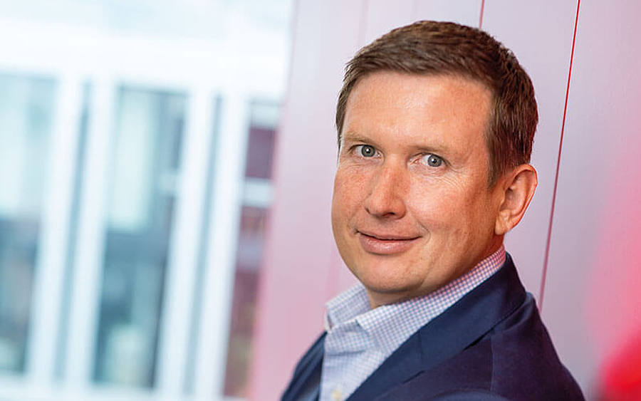 Robert Dietrich, Hiscox