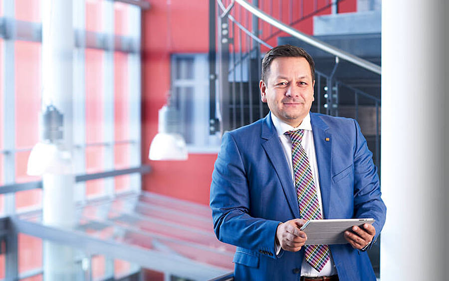 Dietmar Nick von Kyocera