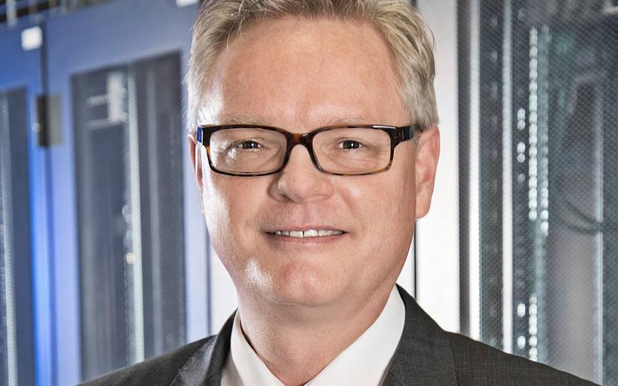 Donald Badoux, Equinix
