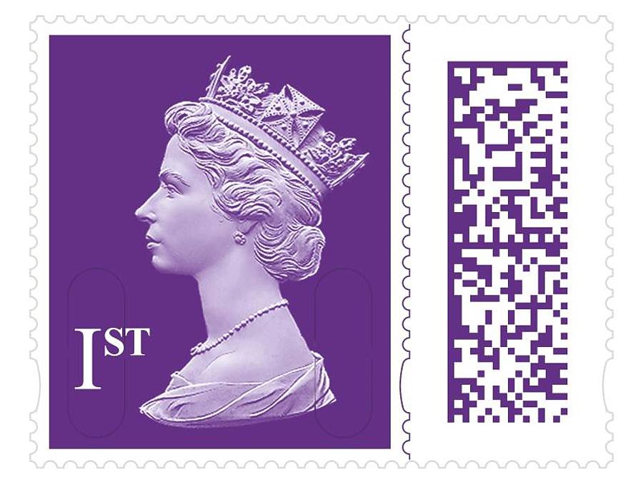 Eine der neuen Briefmarken an dem ein QR-Code angebracht ist. Mit den QR-Codes wird es künftig möglich sein Nachrichten, Videos und andere Informationen digital abzurufen. Foto: Royal Mail/PA Media/dpa