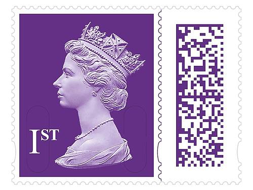 Eine der neuen Briefmarken an dem ein QR-Code angebracht ist. Mit den QR-Codes wird es künftig möglich sein Nachrichten, Videos und andere Informationen digital abzurufen. Foto: Royal Mail/PA Media/dpa