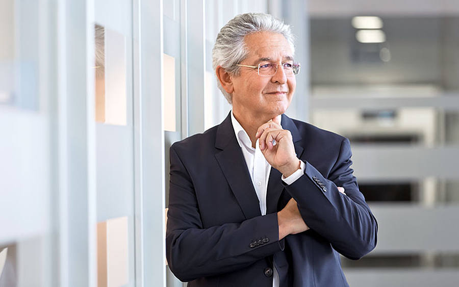 Johannes Bischof, Konica Minolta Business Solutions