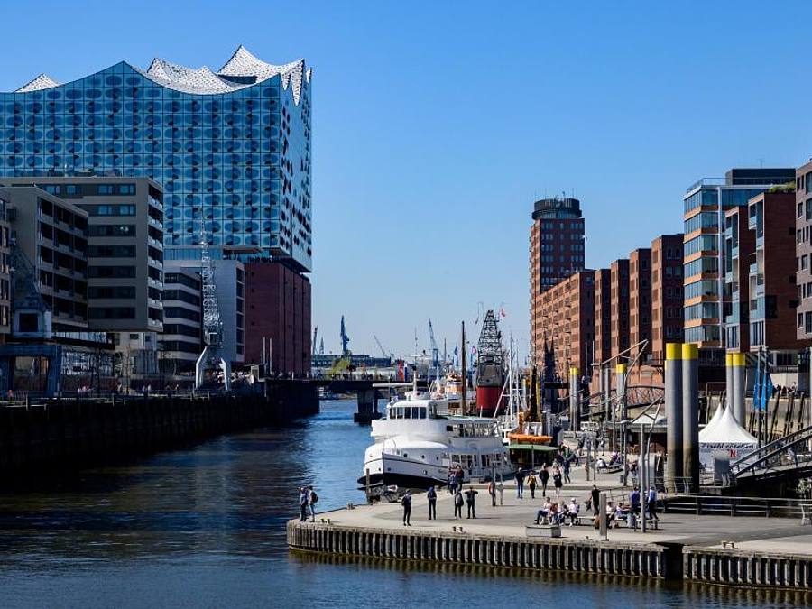 Hamburg verdrängt Berlin vom digitalen Spitzenplatz. Foto: Axel Heimken/dpa