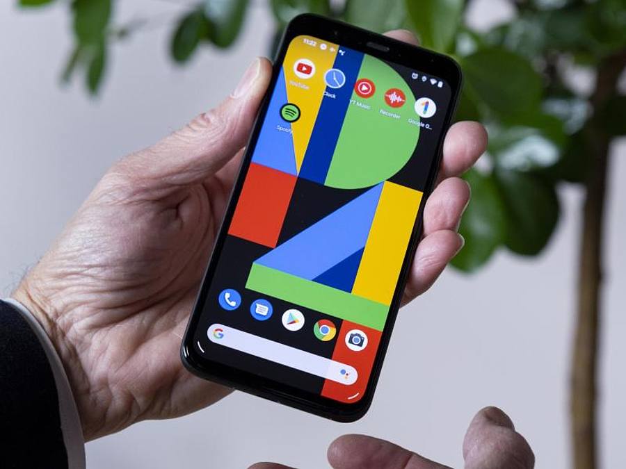 Google setzt beim Pixel 4 erstmals auf eine Doppelkamera. Foto: Jeff Chiu/AP/dpa