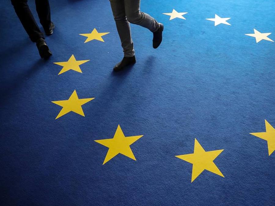 Die europäische Flagge auf eine Boden