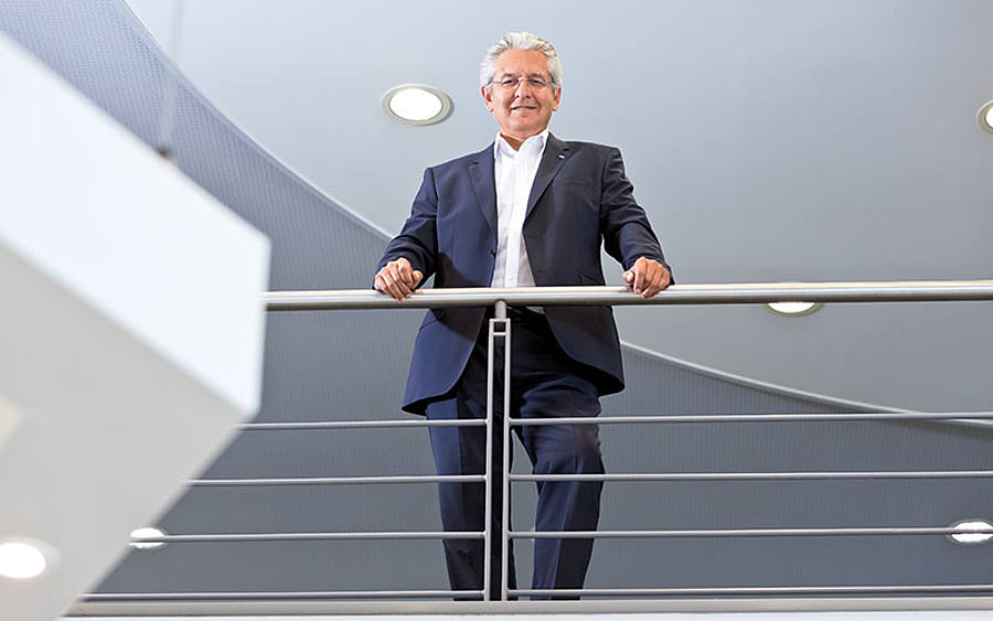 Johannes Bischof, Konica Minolta Business Solutions