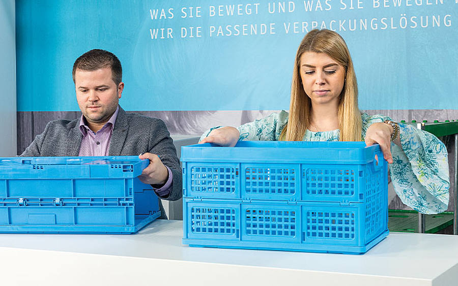 Natalie Priebe und Thomas Heilen im Unternehmen