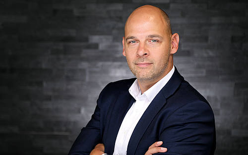 Cloud performt hinter den Kulissen