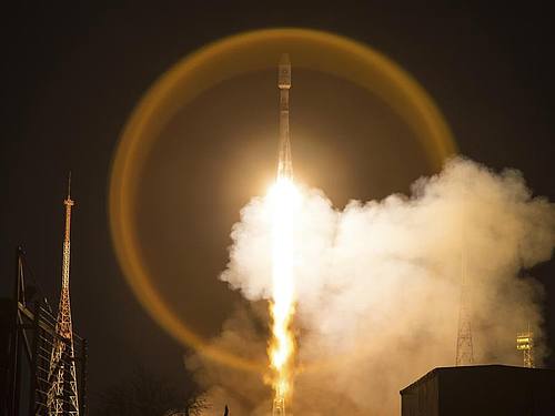 Start der Sojus-2.1b-Trägerrakete mit weiteren 34 OneWeb-Satelliten vom Kosmodrom Baikonur. Foto: Roscosmos Space Agency Press Service/AP/dpa