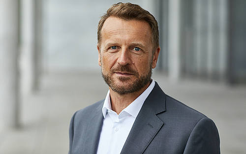 o Andreas Gerst wurde Ende März zum neuen „Chief Technology Officer“ von Contentserv ernannt.