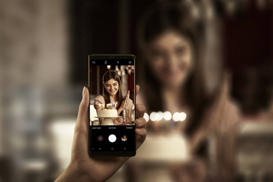Die 12 Megapixel Dual-Kamera des Galaxy Note 8 mit Tele- und Weitwinkelobjektiv sei die bislang leistungsstärkste Kamera in einem Samsung Galaxy Smartphone, so der Hersteller.