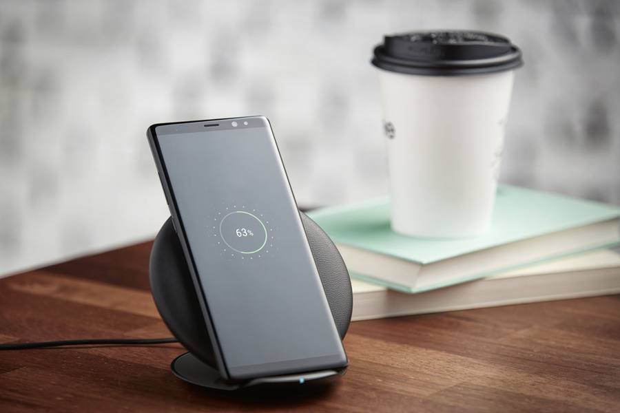 Das Galaxy Note 8 lässt sich kabellos laden.