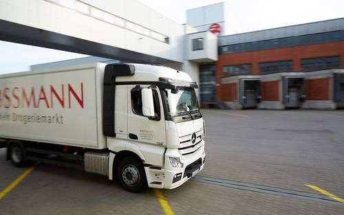Reibungslose Logistik bei Rossmann 