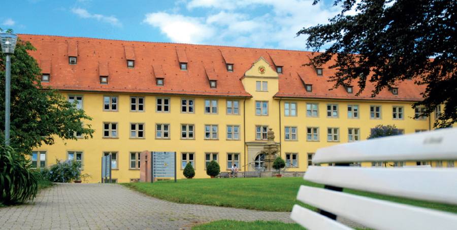 Im Klinikum Schloß Winnenden werden ungewollte USB Sticks an Endgeräten blockiert.