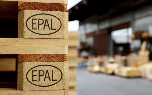 Die Logistik steht auf Paletten