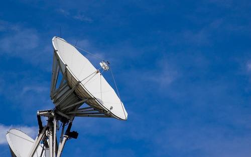Satellit - Reiter - sxc.hu