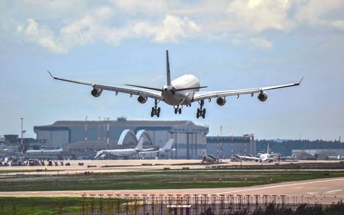 Flugzeug