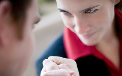 Armdrücken, Bildquelle: Thinkstock/Hemera