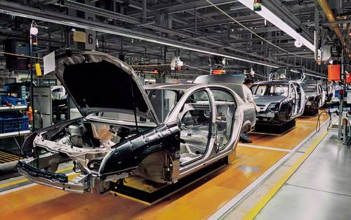 Rehau ist System- und Service-Anbieter u.a. für die Automobilbranche.l