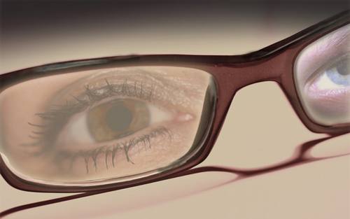 Brille, Bildquelle: Gisela Peter/pixelio.de
