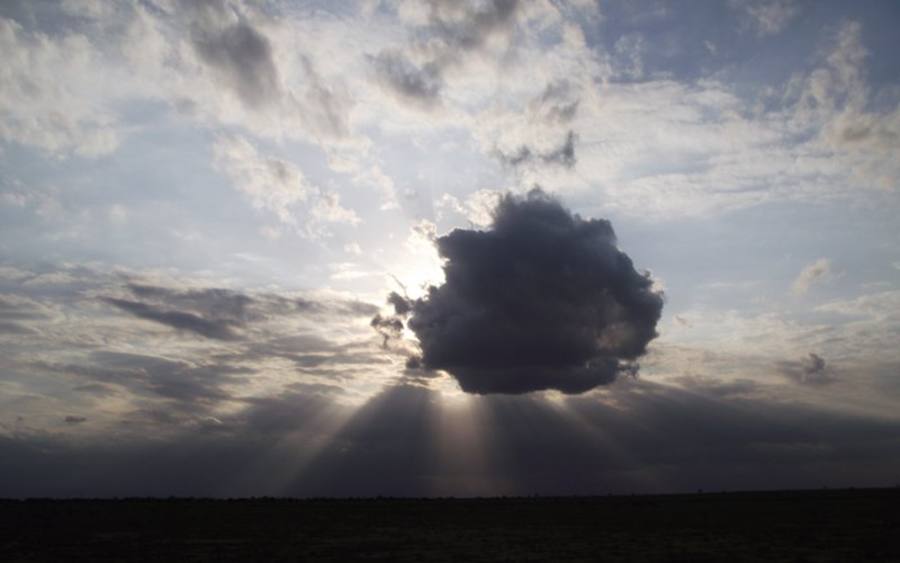 Dunkle Wolke, Bildquelle: © Ralf Michel/pixelio.de