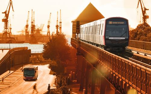 Hansecom unterstützt die Hamburger Hochbahn AG bei der Vertriebsprozessoptimierung.