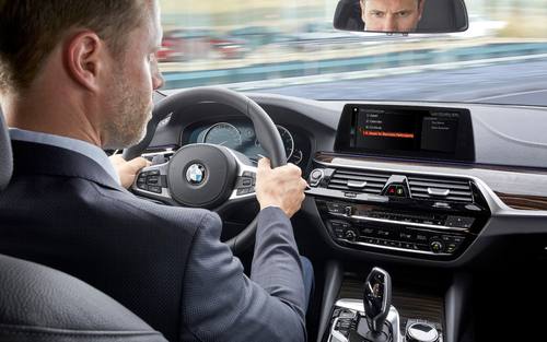 Mit BMW Connected bietet BMW einen persönlichen, digitalen Mobilitätsassistenten.