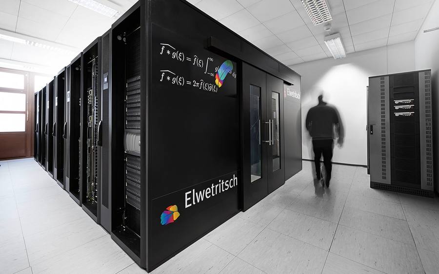 Hochleistungsrechner Elwetritsch 