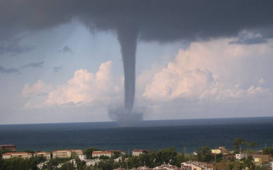 Tornado, Bildquelle: tirot/pixelio.de