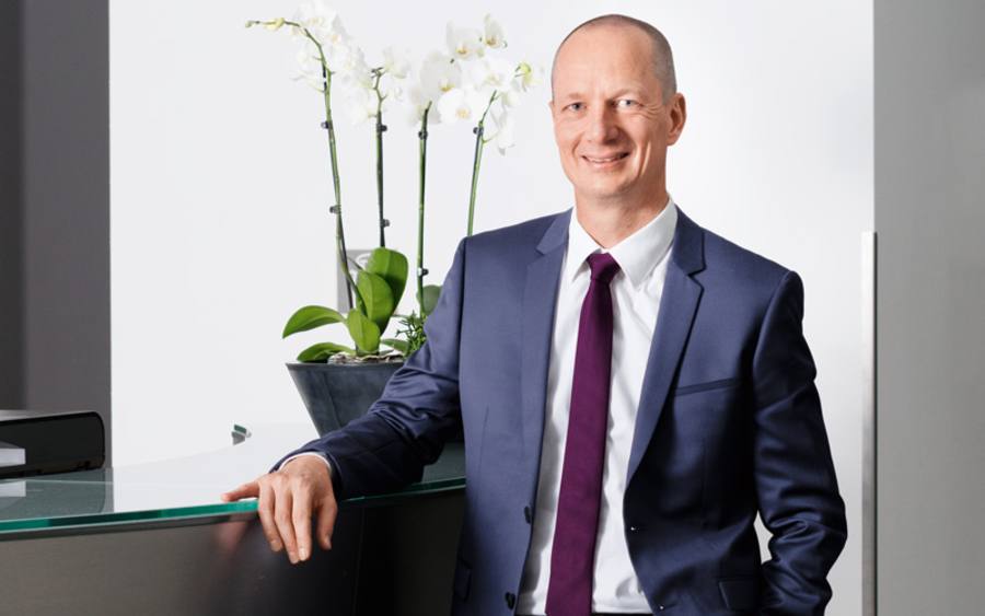 Stefan Gemm, HP