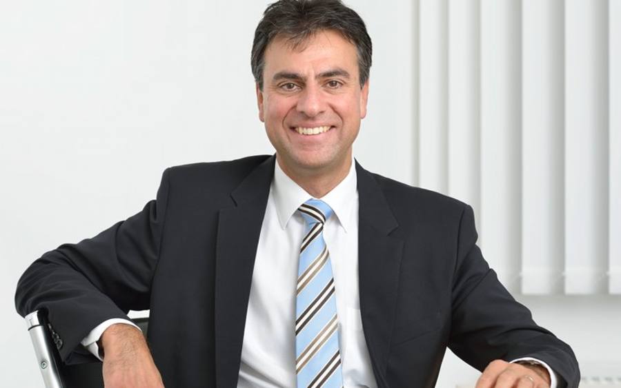 Andreas Anand, Infor