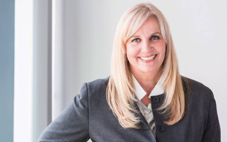 Doris Albiez, Dell