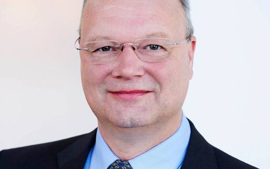 Jens-Uwe Holz, NTT Data