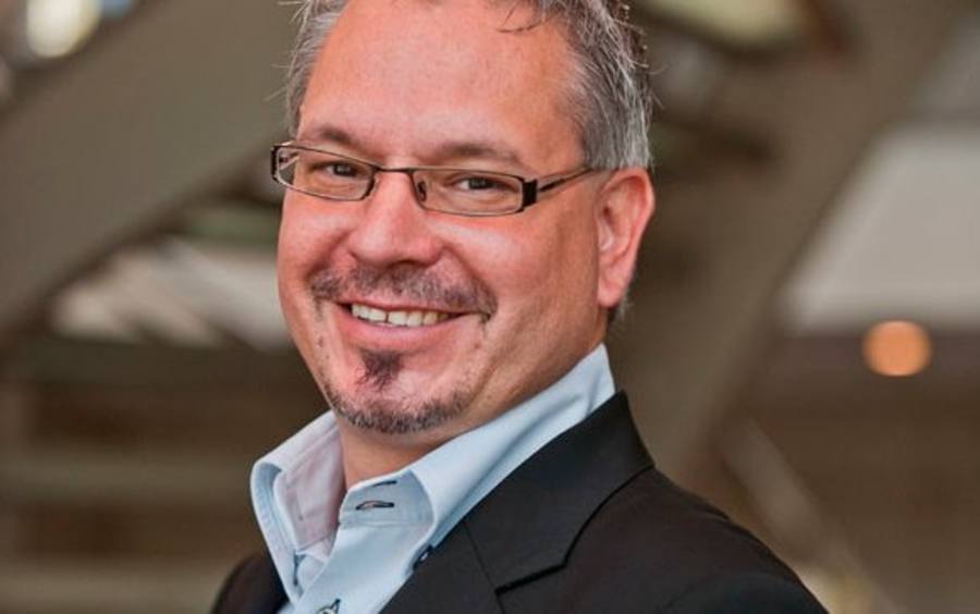 Stefan Kozole, Exact