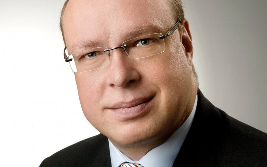 Lorenz Kuhlee, Verizon