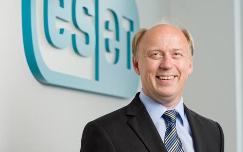Michael Klatte, Eset