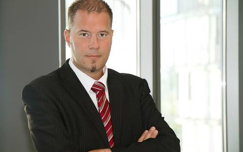 Stefan Rabben, Dell